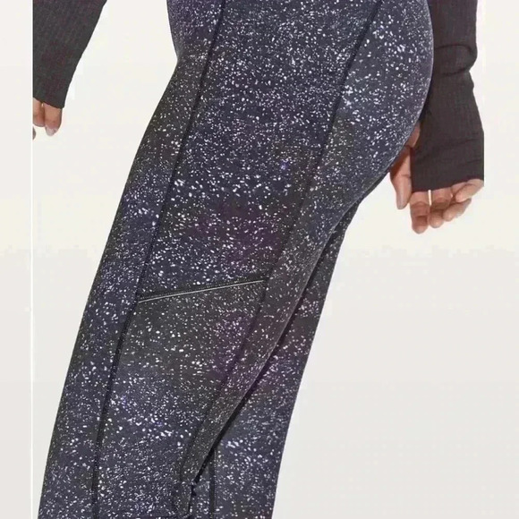 Lululemon Speed Up Crop 21"
Crystalline Multi Sz 6 - Picture 2 of 9